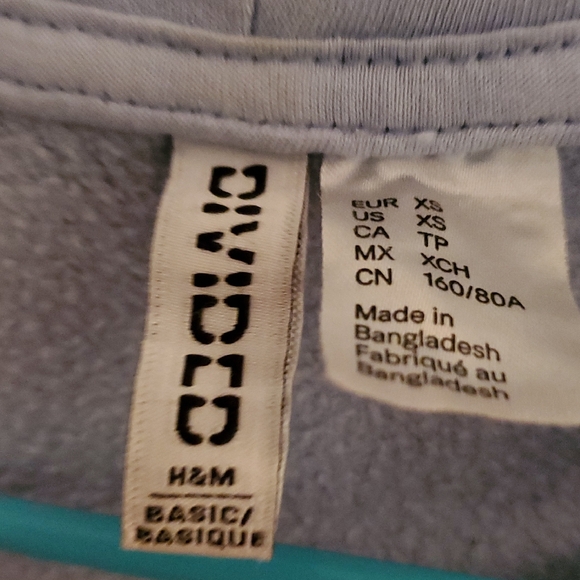 H&M Soft Blue Hoodie Crop - Picture 2 of 6